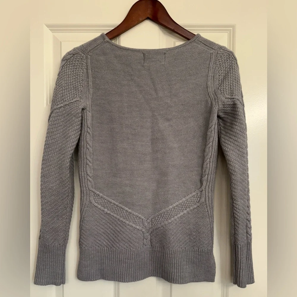 Cynthia Rowley Gray Cable Knit Wool Blend Sweater Size Small Cozy Chic